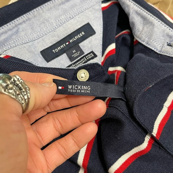 EUC Men’s Size Medium Tommy Hilfiger Performance Pique Striped Polo Shirt Navy - Picture 10 of 12